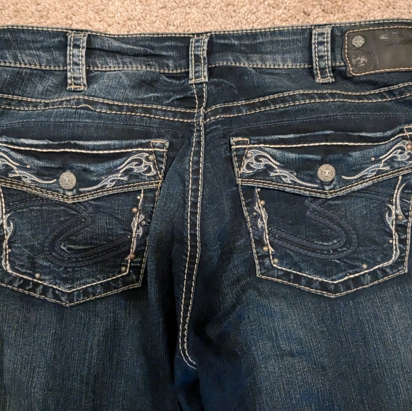 Woman's jeans - Picture 11 of 15